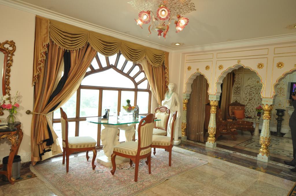 Shiv Vilas Resort Jaipur Bagian luar foto