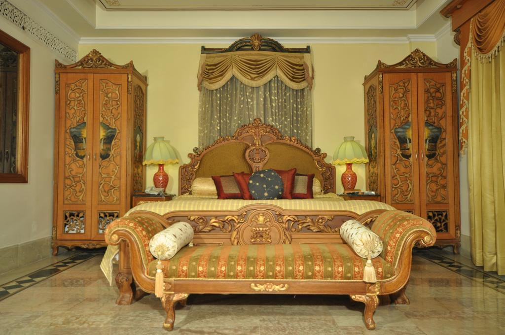 Shiv Vilas Resort Jaipur Bagian luar foto