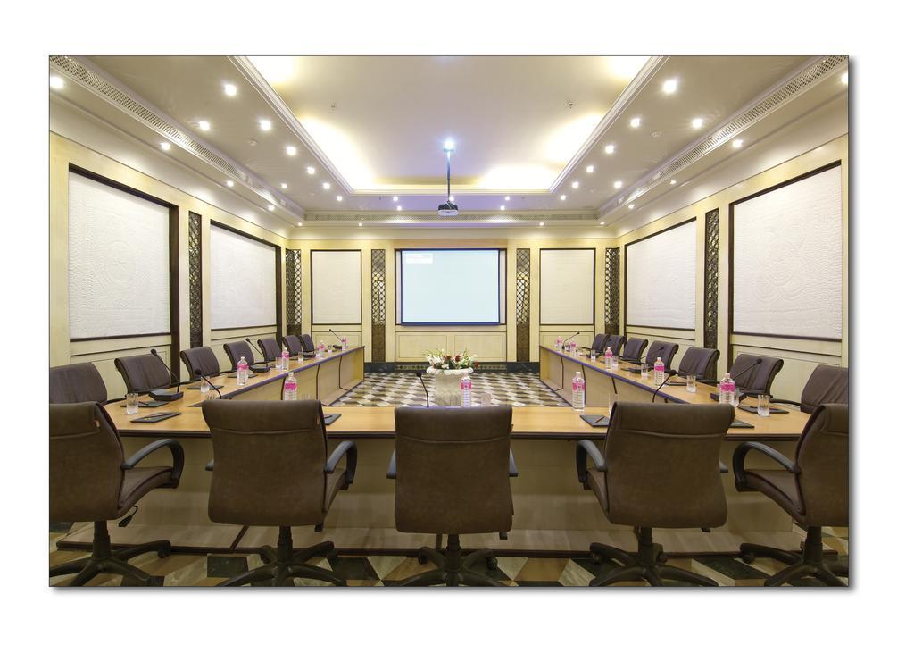 Shiv Vilas Resort Jaipur Bagian luar foto