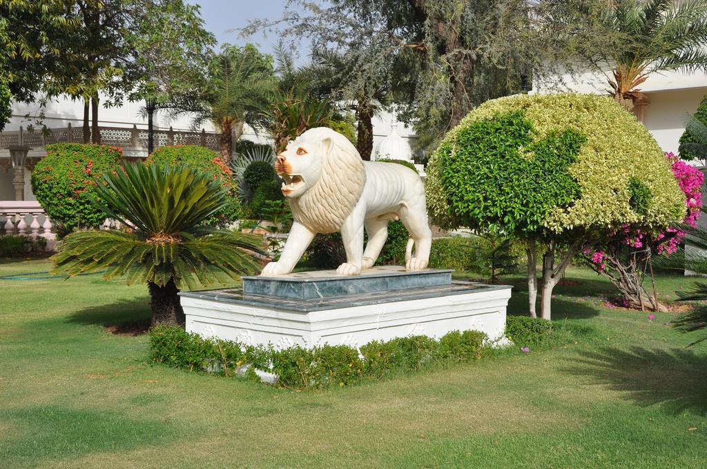 Shiv Vilas Resort Jaipur Bagian luar foto